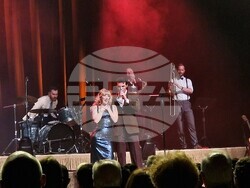 Postmodern Jukebox изправиха публиката в София на крака, снимка – Даниел Димитров/БТА