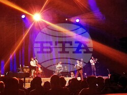 Postmodern Jukebox изправиха публиката в София на крака, снимка – Даниел Димитров/БТА