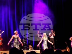 Postmodern Jukebox изправиха публиката в София на крака, снимка – Даниел Димитров/БТА