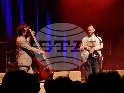 Postmodern Jukebox изправиха публиката в София на крака, снимка – Даниел Димитров/БТА