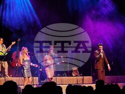 Postmodern Jukebox изправиха публиката в София на крака, снимка – Даниел Димитров/БТА