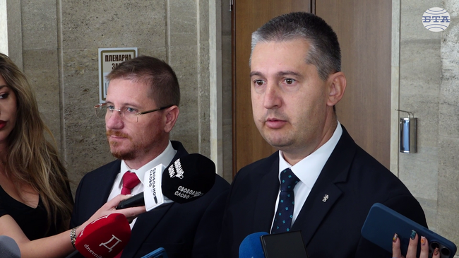 Вторият стълб на пенсионното осигуряване да се върне в държавното обществено осигуряване, настоя Георги Георгиев от „Възраждане“