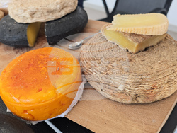 Село Черни Вит - Празник на домашните сирена