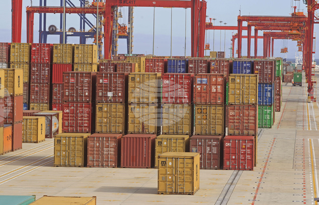 Икономическата конфронтация измести въоръжените конфликти като най-големия риск за света, сочи проучване на Световния икономически форум 