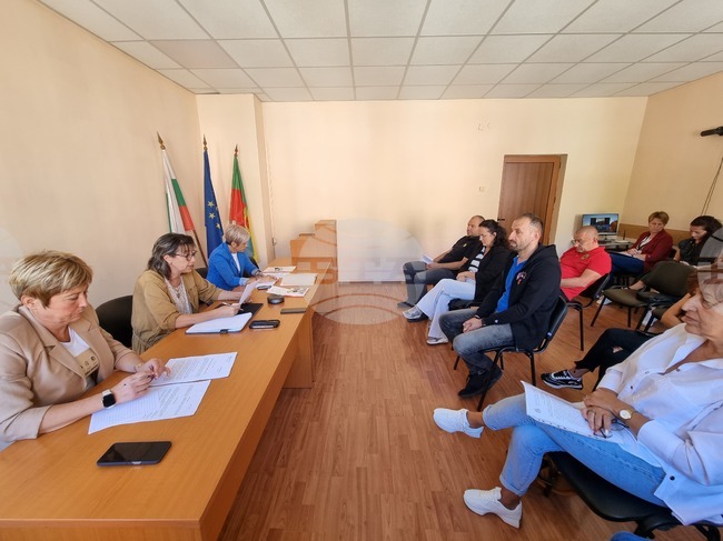 Започна приемът на заявления за подпомагане на пострадалите от пожара в Трънско със средства постъпили по дарителската сметка на Общината