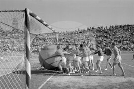 Игра на пушбол през 1953 година на Националния стадион "Васил Левски" по случай Деня на Българската армия, който от 1953 до 1989 г. се отбелязва на 23 септември