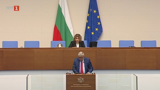 Причината за пресъхване на река Лом при Крива бара е геоложка структура на района, обясни министър Манол Генов 