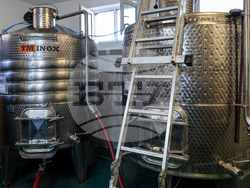 Село Богданица - Семейна винарна "Богданица"