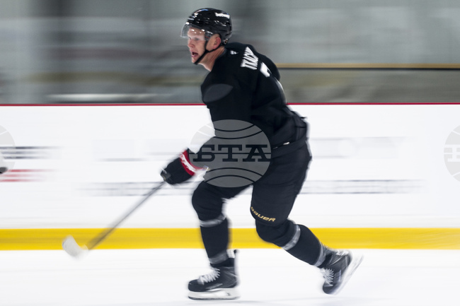 Хокеистът на Отава Брейди Ткачък ще пропусне част от сезона заради контузия