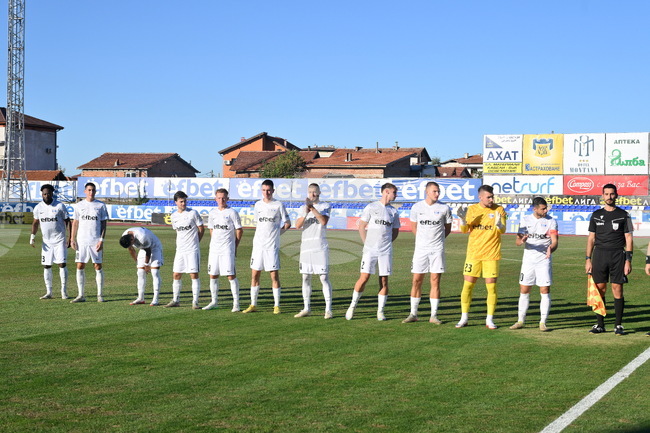 Лицензионната комисия към БФС предупреди Спартак (Варна) и Пирин (Благоевград), че може да им отнеме лиценза при липса на документи
