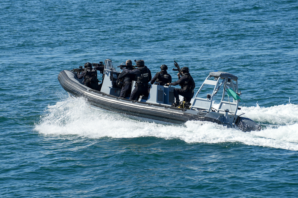 Two Turkish Citizens Detained for People Smuggling 
