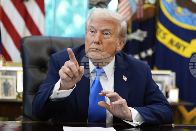 Тръмп заяви, че САЩ са нанесли удар по кораб, пренасящ наркотици, и са били убити трима души 