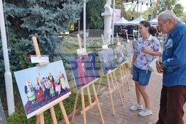 Молдова - Тараклия - Илияна Йотова - етнофестивал - откриване