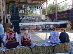 Молдова - Тараклия - Илияна Йотова - етнофестивал - откриване