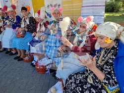 Молдова - Тараклия - Илияна Йотова - етнофестивал - откриване