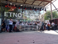 Молдова - Тараклия - Илияна Йотова - етнофестивал - откриване