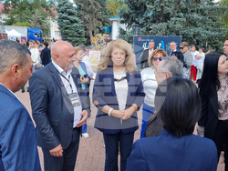 Молдова - Тараклия - Илияна Йотова - етнофестивал - откриване