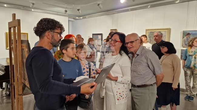 Лекция, посветена на живота и творчеството на Елена Карамихайлова, представи в Шумен д-р Пламен Петров