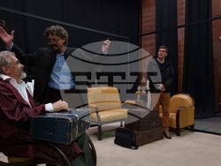 Ямбол - „За кого се вдига завесата“ - нов театрален спектакъл