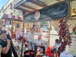 Сърбия - Цариброд - Състезание по традиционно приготвяне на айвар