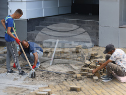 Народно събрание - жълти павета - пренареждане