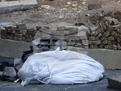 Народно събрание - жълти павета - пренареждане