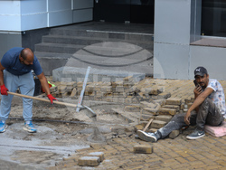 Народно събрание - жълти павета - пренареждане