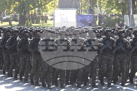 Сърбия - военен парад