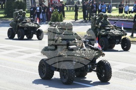 Сърбия - военен парад