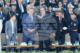 Сърбия - военен парад