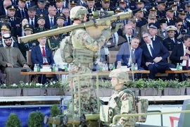 Сърбия - военен парад