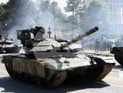 Сърбия - военен парад