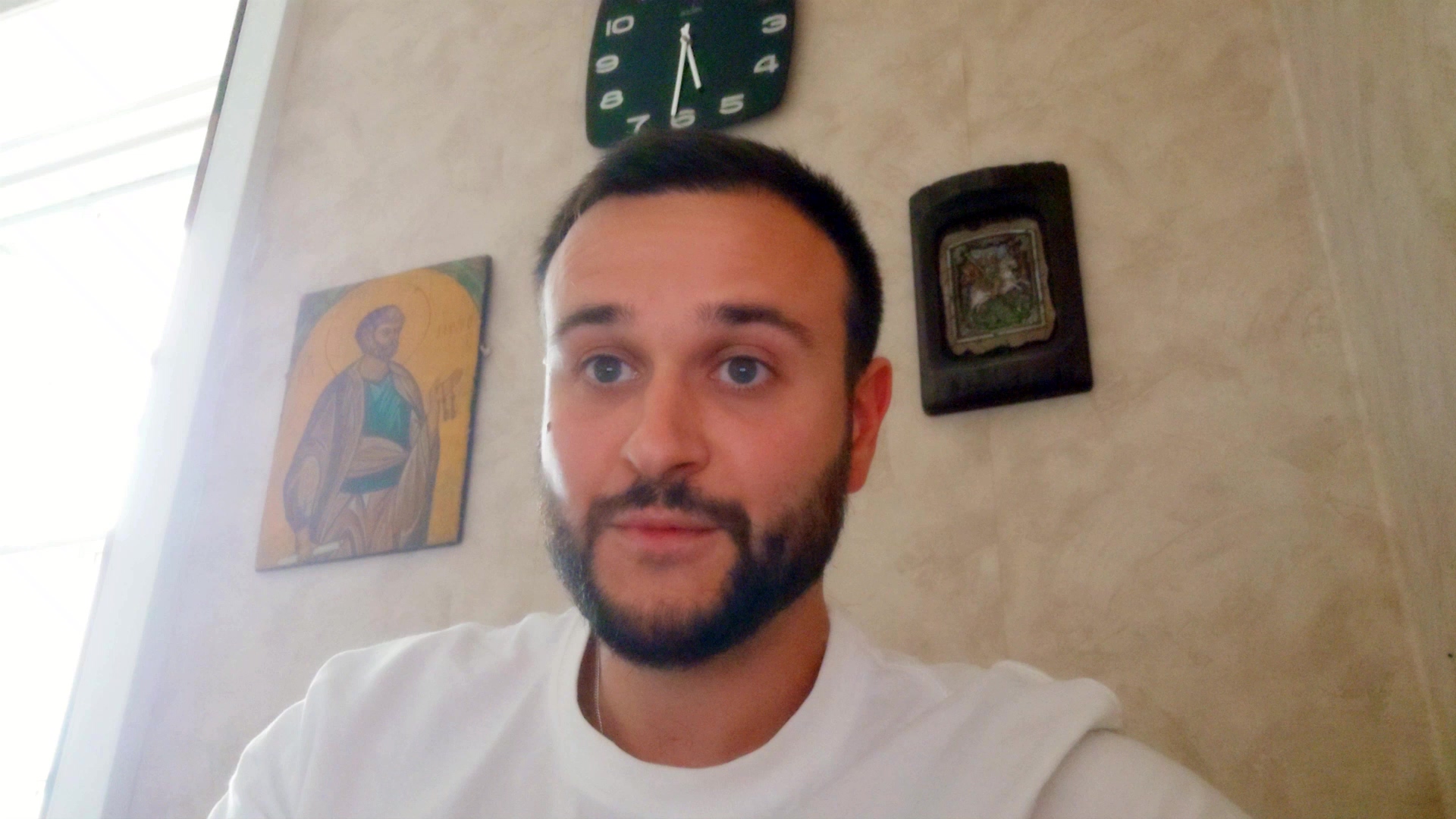 Децата и младите хора във Видинското Ново село ще имат спомена за лятно кино и за българско кино, благодарение на „Кино Гледка“