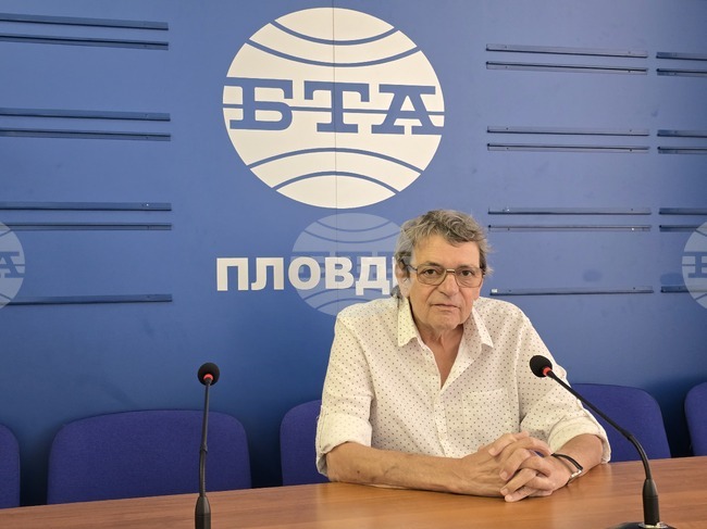Благословени са хората, които умеят да играят комедия, каза актьорът Петър Тосков в Пловдив