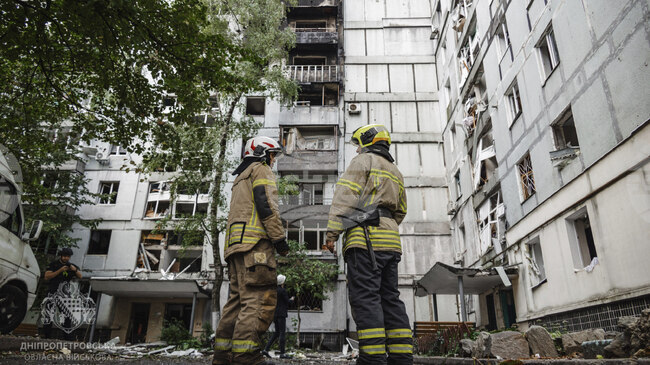 Двама души загинаха при руски удар по магазин в украинската Днепропетровска област, съобщи областният управител; в региона има още една жертва