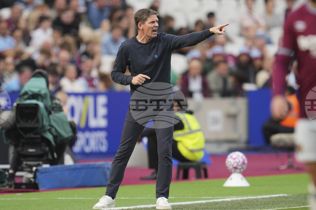 Оливер Глазнер и Кристъл Палас са започнали преговори за нов договор 