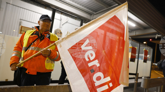 Стачка на служители от публичния сектор ще обхване Германия идната седмица, обявиха германски синдикати