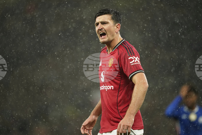 Манчестър Юнайтед е започнал преговори за подновяването на договора на Хари Магуайър