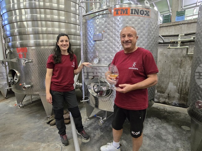 Винарна "Ахинора" за първи път залага на естествено пенливо вино