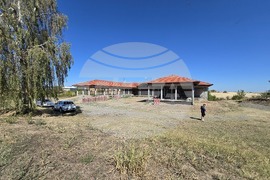 Село Селановци – Винарна „Ахинора“