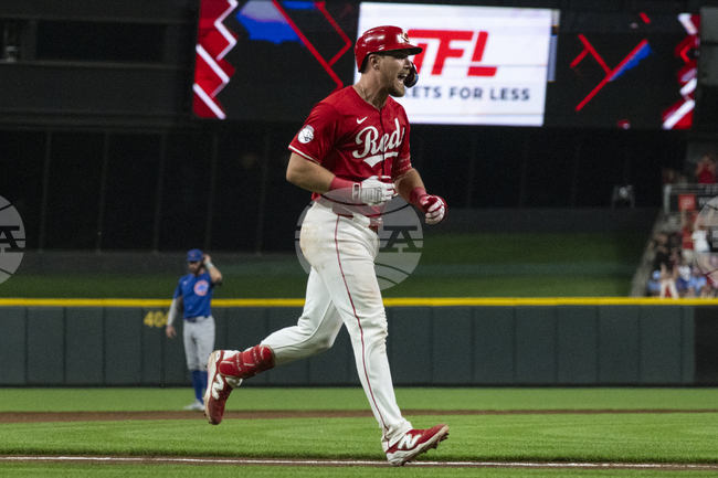 Cubs Reds Baseball