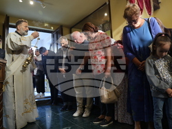 Празнична Света литургия - Патриарх Даниил