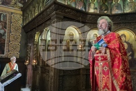 Търговище - храм „Св. Йоан Рилски“ - неделна служба