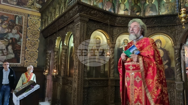 Житейските тежести изглаждат душата ни и отворят ума ни за чистия свят, каза в словото си в Търговище отец Славчо Проданов