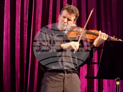 Централен военен клуб - Светлин Русев - концерт