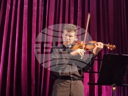 Централен военен клуб - Светлин Русев - концерт