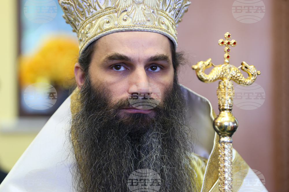 Празнична Света литургия - Патриарх Даниил