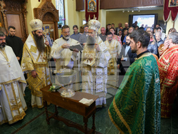 Празнична Света литургия - Патриарх Даниил
