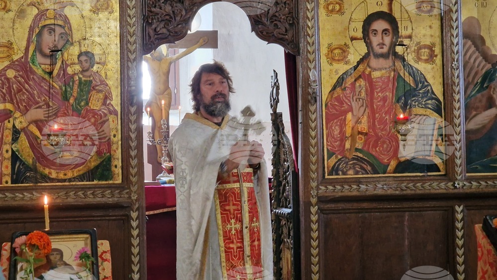 Шумен - храм „Св. Пророк Илия“ - отец Николай - неделна литургия