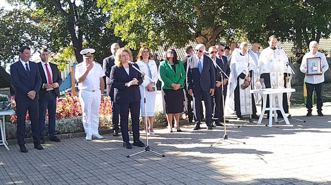 Председателят на парламента Наталия Киселова участва в Балчик в тържественото отбелязване на 85 години от освобождението на града и Южна Добруджа